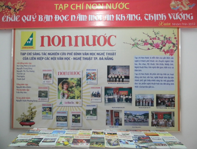 Tạp chí non nước tham gia Hội báo xuân Nhâm Thìn 2012