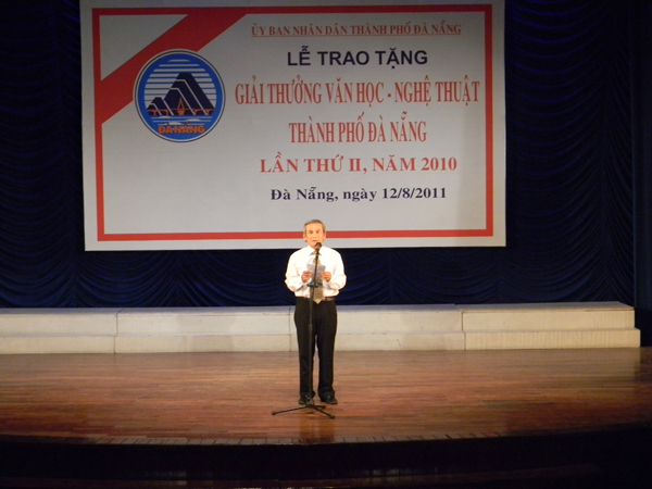 LỄ TRAO GIẢI THƯỞNG VĂN HỌC NGHỆ THUẬT THÀNH PHỐ ĐÀ NẴNG LẦN THỨ II NĂM 2010