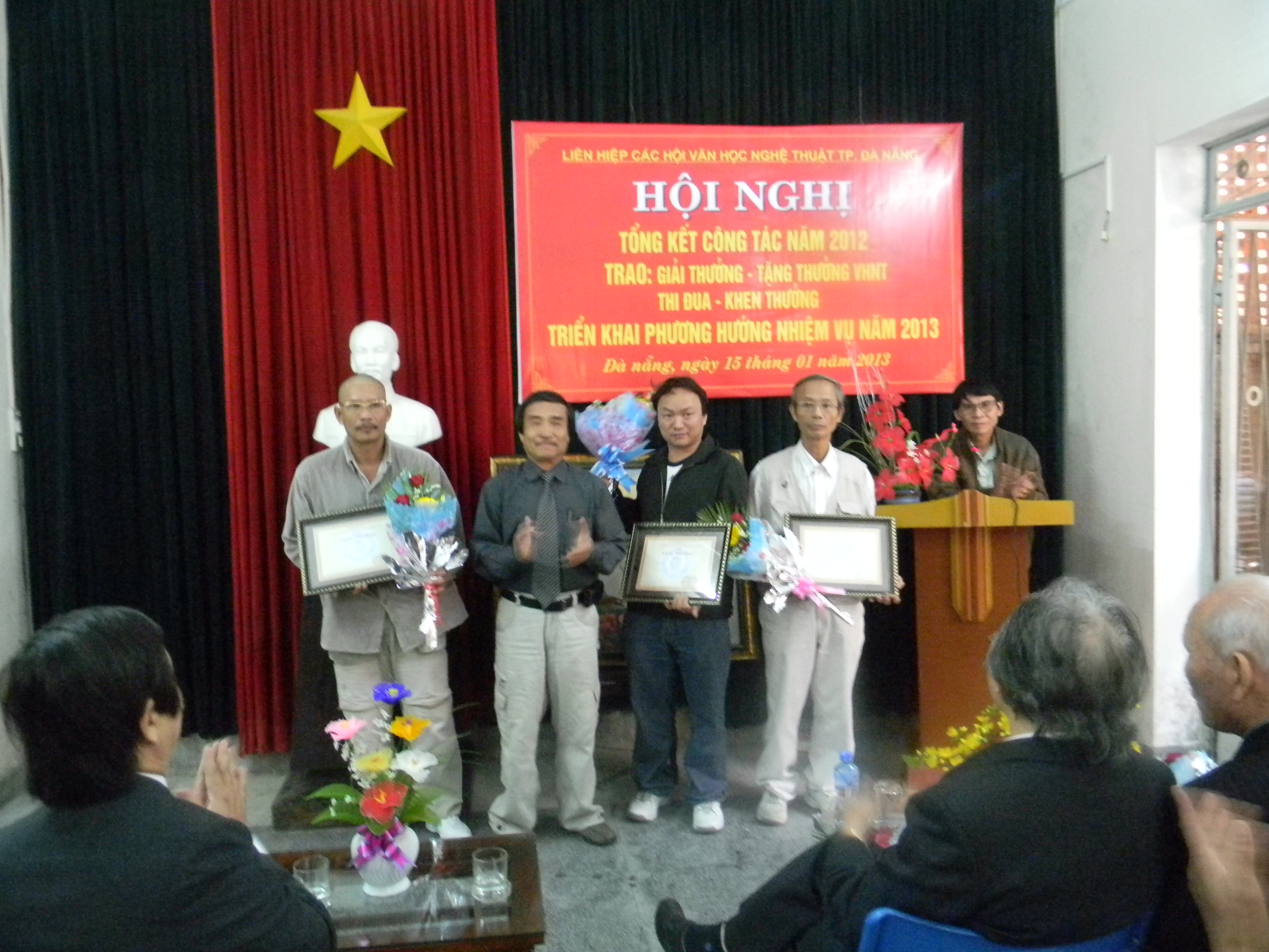 HỘI NGHỊ TỔNG KẾT NĂM 2012