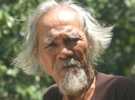 Điêu khắc gia Phạm Văn Hạng: Ý tưởng lên hương