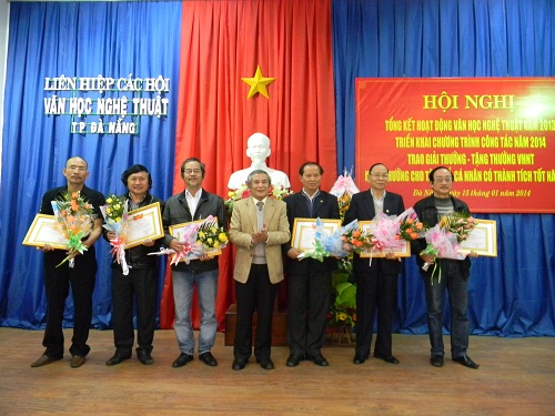 HỘI NGHỊ TỔNG KẾT NĂM 2013