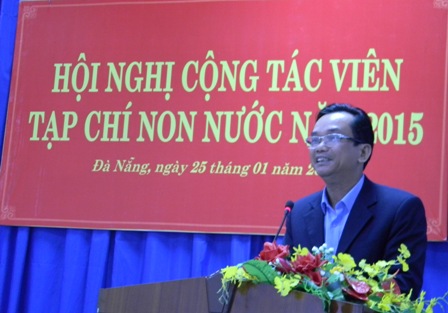 Tạp chí Non Nước tổ chức hội nghị cộng tác viên năm 2015. 