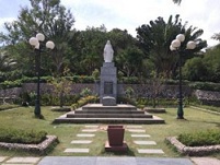 Lãng du theo một đường trăng - Tản văn Nguyễn Nhã Tiên