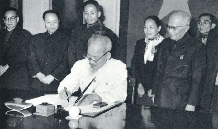 Học Bác, làm theo Bác