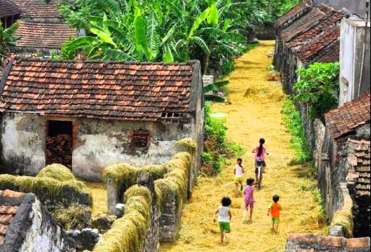 Giông gió thổi qua làng - Ngân Vịnh