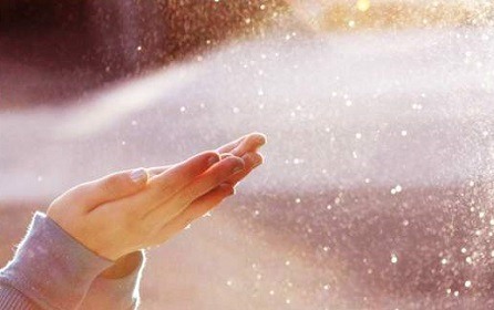 Những cơn mưa không hẹn trước mùa - Trần Trình Lãm