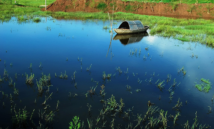   Những âm thanh bên bờ sông lấp - Nguyễn Nhã Tiên
