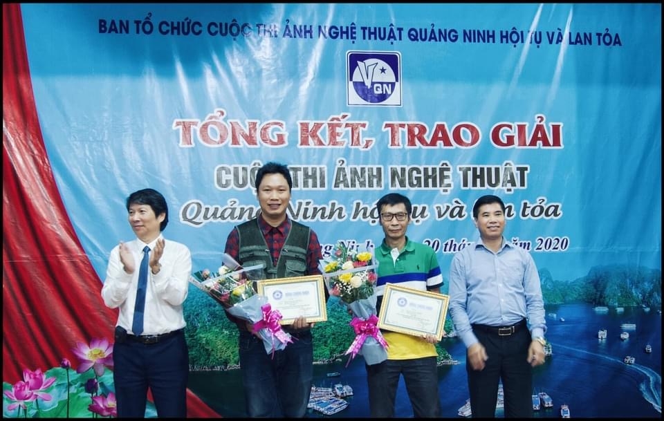 Huỳnh Văn Truyền đoạt 2 giải thưởng cuộc thi ảnh “Quảng Ninh hội tụ và lan  tỏa”