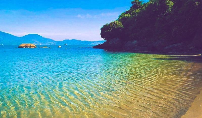 Em về tắm biển Tiên Sa