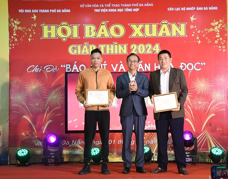 Khai mạc Hội Báo Xuân và triển lãm ảnh, tài nguyên thông tin chủ đề “Báo chí và Văn hóa đọc”