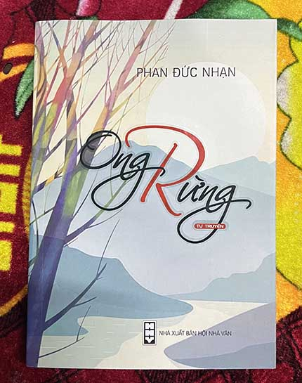 Đọc tự truyện của Phan Đức Nhạn