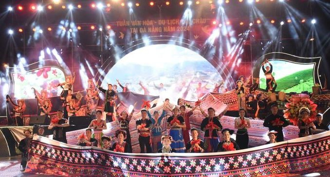 Chương trình nghệ thuật đậm sắc màu Tây Bắc mang tên Hoa núi