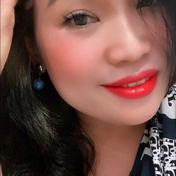 Thơ Lương Cẩm Quyên