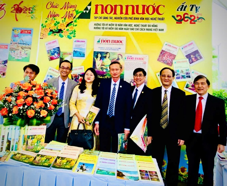 Tạp chí Non Nước tham gia trưng bày tại Hội Báo xuân Ất Tỵ 2025