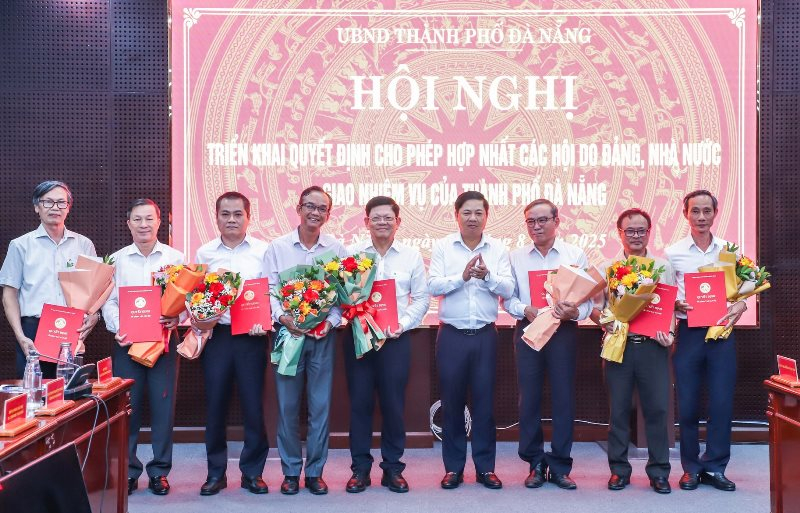Hội nghị triển khai quyết định cho phép hợp nhất các hội do Đảng, Nhà nước giao nhiệm vụ của thành phố Đà Nẵng