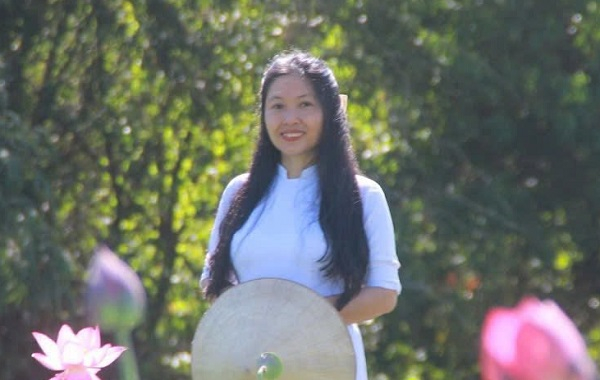 Thơ Trương Thị Bách Mỵ
