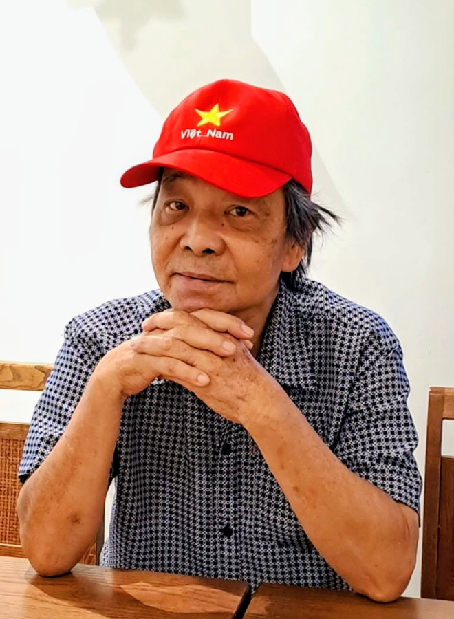 Nguyễn Tấn Sĩ: câu thơ rêu biếc phiêu du về trời!...