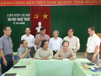 Hội nghị Ban chấp hành Liên hiệp các hội Văn học Nghệ thuật Đà Nẵng quý I/2012