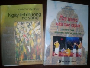 UBND thành phố khen thưởng các văn nghệ sĩ đạt giải thưởng quốc gia và quốc tế năm 2012, 2013