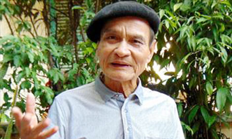 Nhà thơ Thanh Quế - Trung Trung Đỉnh