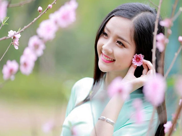 Nụ xuân trên ánh mắt