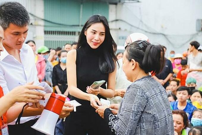 Nghệ sĩ phải minh bạch từ thiện, không quảng cáo sai sự thật
