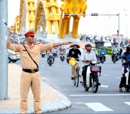 Thi sáng tác ảnh 'Văn hóa giao thông Đà Nẵng'