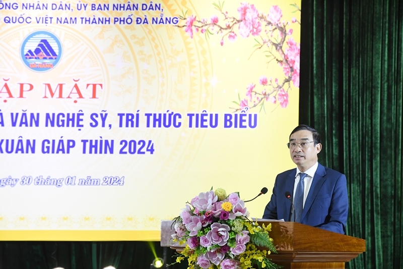 Lãnh đạo thành phố Đà Nẵng gặp mặt cơ quan báo chí, văn nghệ sĩ, trí thức tiêu biểu nhân dịp xuân Giáp Thìn 2024