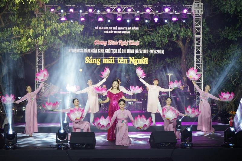 “Sáng mãi tên Người”- Chương trình nghệ thuật hấp dẫn kỷ niệm ngày sinh nhật Bác